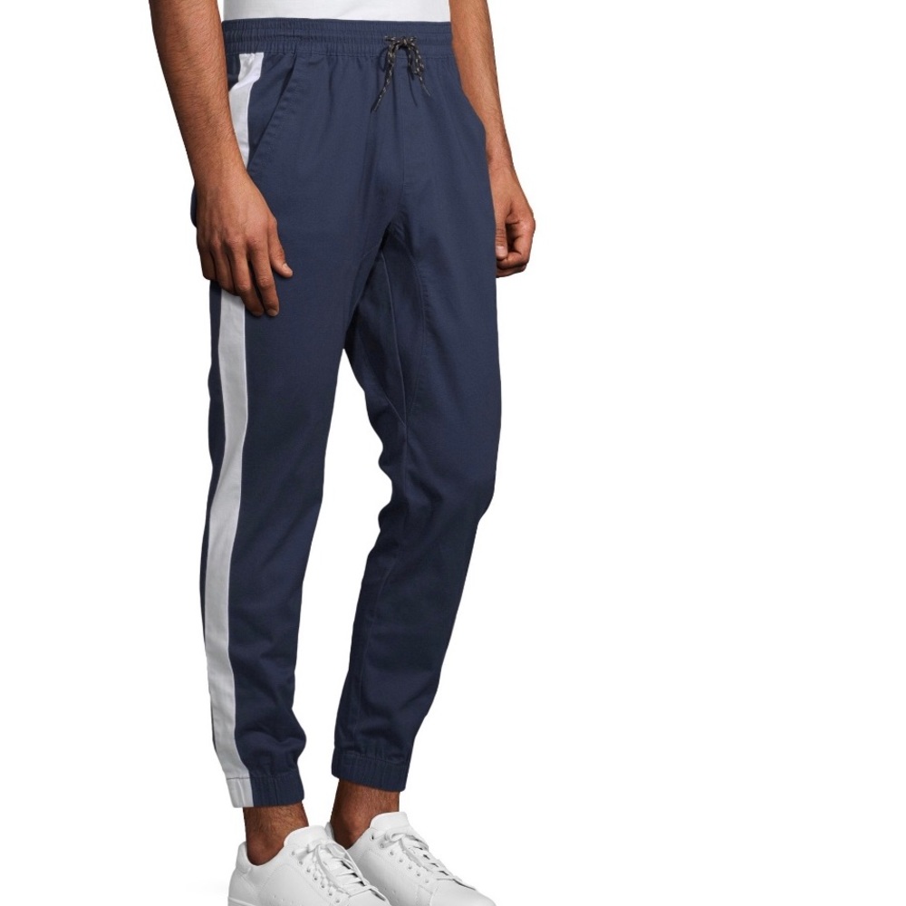 New NoBoundaries Men Woven Side Stripe Jogger Pant